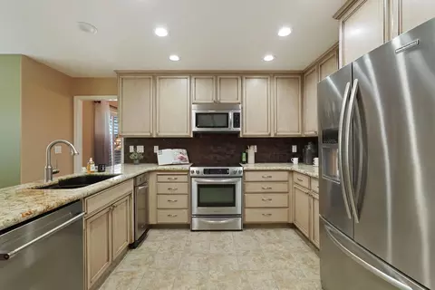 Kitchen - 1536 Timberlake Cir, Lodi, CA 95242 photo 5 of 6