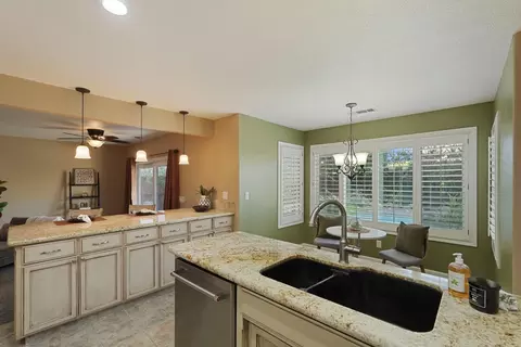 Kitchen - 1536 Timberlake Cir, Lodi, CA 95242 photo 4 of 6