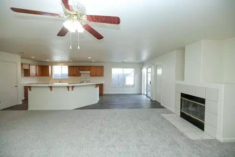 Living - 2012 Spring Ln, Modesto, CA 95356 photo 10 of 13