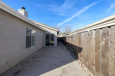 Exterior - 2012 Spring Ln, Modesto, CA 95356 photo 5 of 13