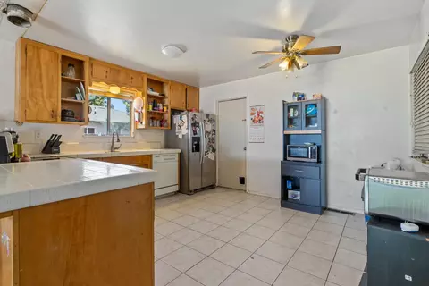 Kitchen - 1805 Glaston Ave, Modesto, CA 95350 photo 1 of 1