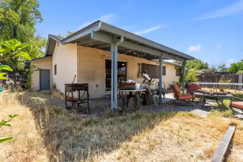Exterior - 1805 Glaston Ave, Modesto, CA 95350 photo 2 of 4