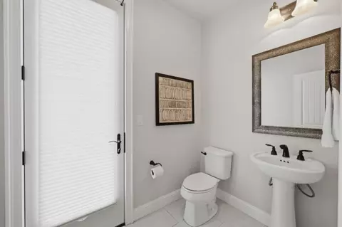 Bath - 2714 Hidden Trail Loop, Rocklin, CA 95765 photo 1 of 8