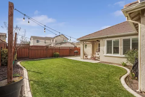 Exterior - 720 Channel Dr, Lathrop, CA 95330 photo 6 of 9