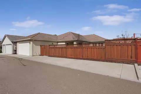 Exterior - 720 Channel Dr, Lathrop, CA 95330 photo 9 of 9