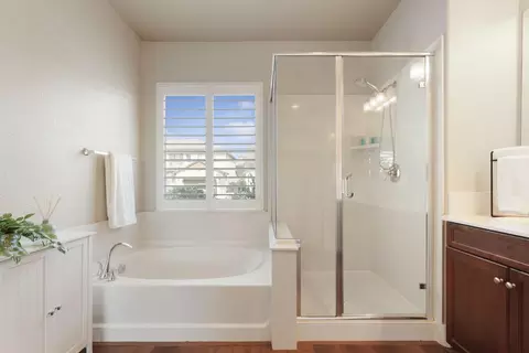 Bath - 720 Channel Dr, Lathrop, CA 95330 photo 4 of 4
