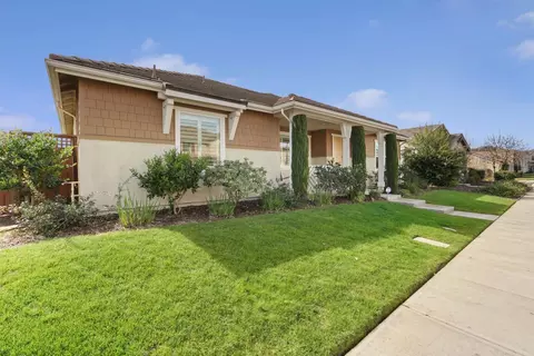 Exterior - 720 Channel Dr, Lathrop, CA 95330 photo 2 of 9