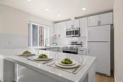 Kitchen - 1560 Drake, Davis, CA 95616 photo 6 of 6