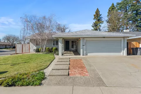 1620 Midway Dr, Woodland, CA 95695