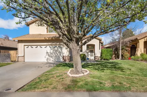 1384 Walden Dr, Folsom, CA 95630