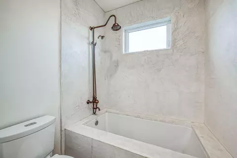 Bath - 11838 Appey Way, Sonora, CA 95370 photo 5 of 6