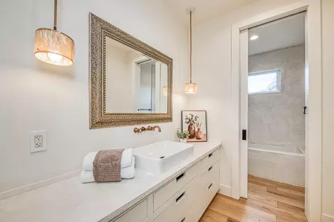 Bath - 11838 Appey Way, Sonora, CA 95370 photo 4 of 6