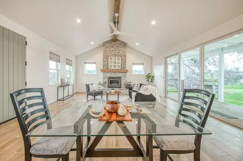 Dining - 11838 Appey Way, Sonora, CA 95370 photo 1 of 2