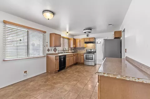 7828 Delaney Dr, Antelope, CA 95843 photo 11