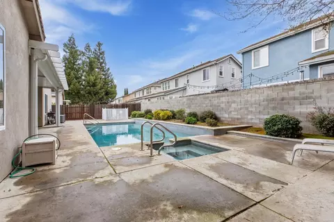 1800 Hemstead Ct, Modesto, CA 95355 photo 32