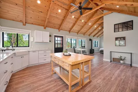 Kitchen - 2425 Duarte Rd, Penryn, CA 95663 photo 4 of 4