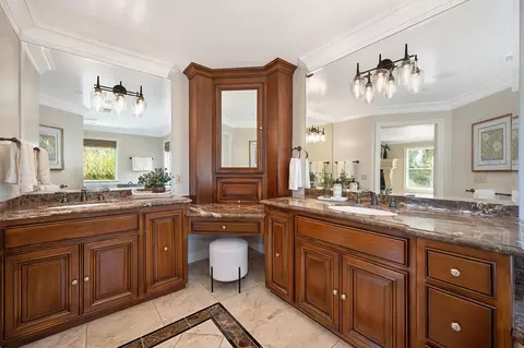 Bath - 2425 Duarte Rd, Penryn, CA 95663 photo 1 of 7