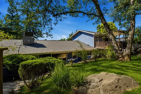12735 Shockley Ct, Auburn, CA 95603