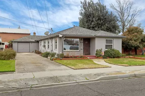 Exterior - 264 W Emerson Ave, Tracy, CA 95376 photo 1 of 11