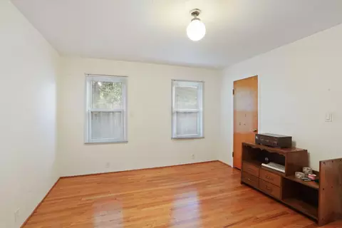 Bedroom - 264 W Emerson Ave, Tracy, CA 95376 photo 2 of 8