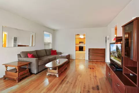 Living - 264 W Emerson Ave, Tracy, CA 95376 photo 1 of 6