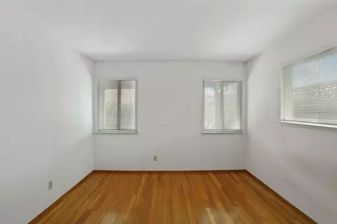 Bedroom - 264 W Emerson Ave, Tracy, CA 95376 photo 7 of 8