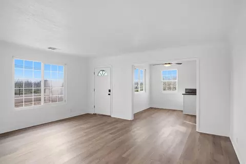 Living - 5333 Geer Rd, Turlock, CA 95382 photo 1 of 2