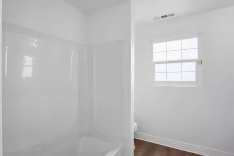Bath - 5333 Geer Rd, Turlock, CA 95382 photo 1 of 3