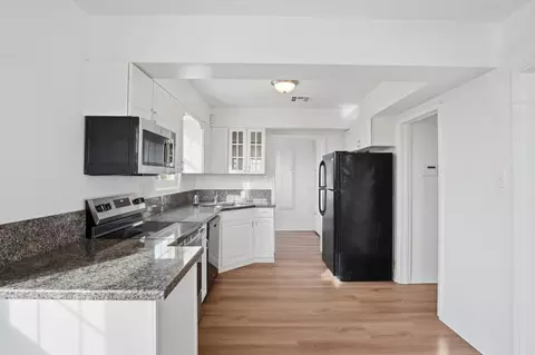 Kitchen - 5333 Geer Rd, Turlock, CA 95382 photo 1 of 5