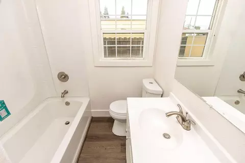 Bath - 17 I St, Empire, CA 95319 photo 4 of 4