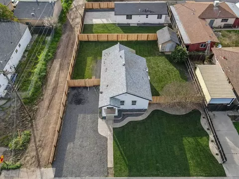 View/Area - 17 I St, Empire, CA 95319 photo 2 of 6