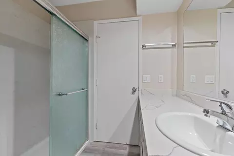 Bath - 3701 Colonial Dr #202, Modesto, CA 95356 photo 3 of 3