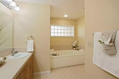 2458 Central Park Dr, Lodi, CA 95242 photo 23