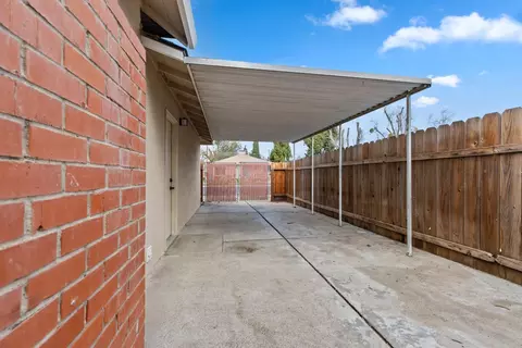 Exterior - 412 Kavanagh Ave, Modesto, CA 95350 photo 4 of 7