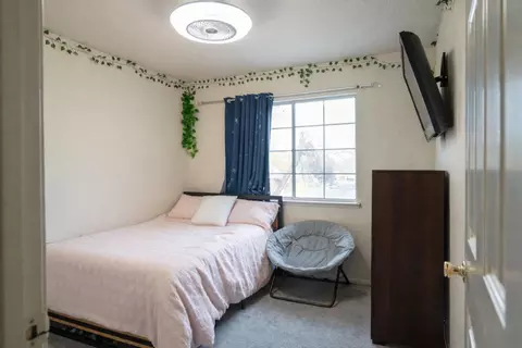 Bedroom - 913 Jayhawk Way, Modesto, CA 95358 photo 2 of 2