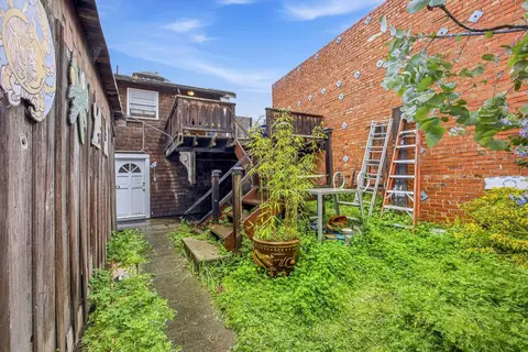 Exterior - 2013 9th St, Berkeley, CA 94710 photo 11 of 12
