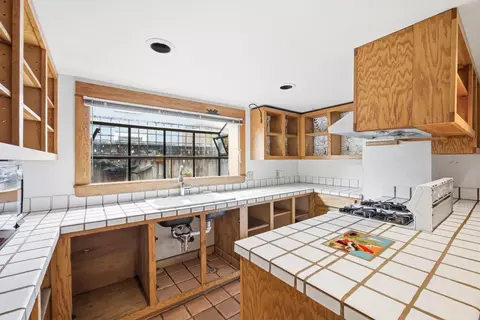 Kitchen - 2013 9th St, Berkeley, CA 94710 photo 3 of 5