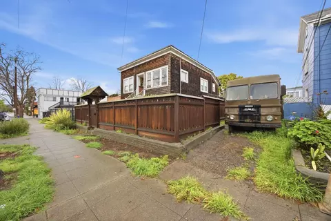 Exterior - 2013 9th St, Berkeley, CA 94710 photo 3 of 12