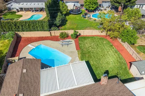 1431 Mcclaren Dr, Carmichael, CA 95608 photo 6