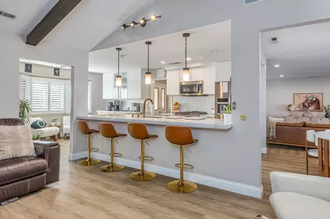 1431 Mcclaren Dr, Carmichael, CA 95608