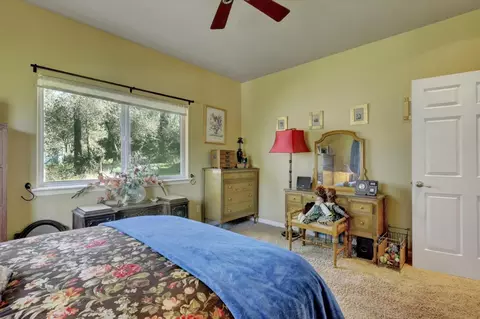 Bedroom - 18814 Norlene Way, Grass Valley, CA 95949 photo 1 of 6
