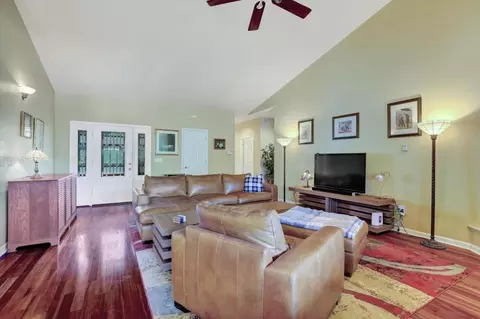 Living - 18814 Norlene Way, Grass Valley, CA 95949 photo 2 of 4