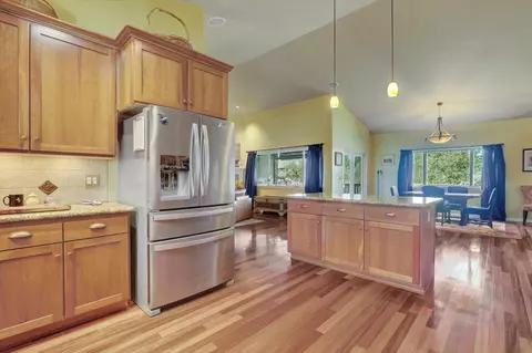 Kitchen - 18814 Norlene Way, Grass Valley, CA 95949 photo 6 of 8