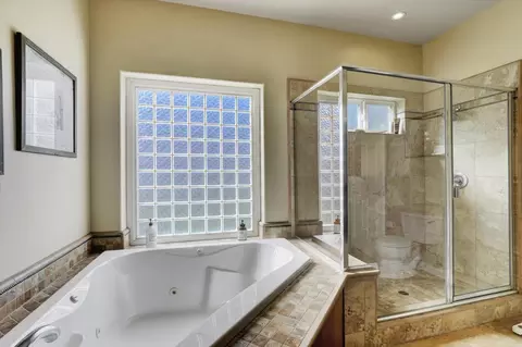 Bath - 18814 Norlene Way, Grass Valley, CA 95949 photo 7 of 7