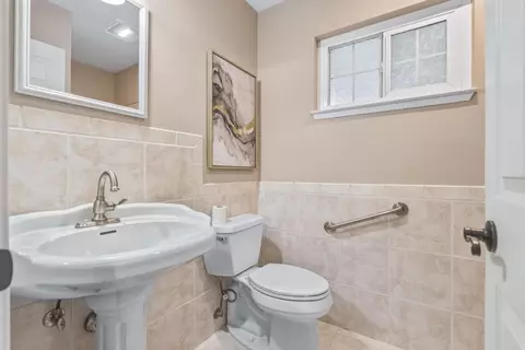 Bath - 1612 Krishawn Way, Modesto, CA 95356 photo 1 of 3