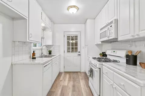 Kitchen - 1612 Krishawn Way, Modesto, CA 95356 photo 1 of 3