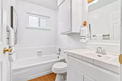 Bath - 1612 Krishawn Way, Modesto, CA 95356 photo 3 of 3