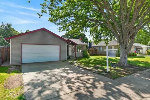 6701 Golf View Dr, Sacramento, CA 95822