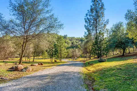 22848 Elk Trl E, Redding, CA 96003 photo 57