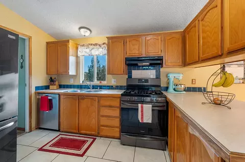 22848 Elk Trl E, Redding, CA 96003 photo 11